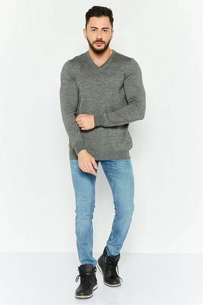 Lyle & Scott Men V-neck Textured Print Long Sleeves Sweater, Grey