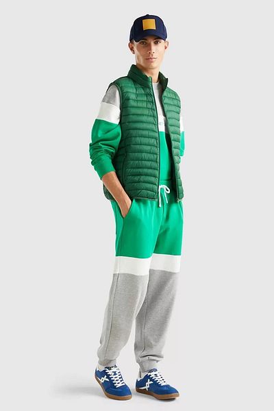 United Colors of Benetton سترة للجنسين