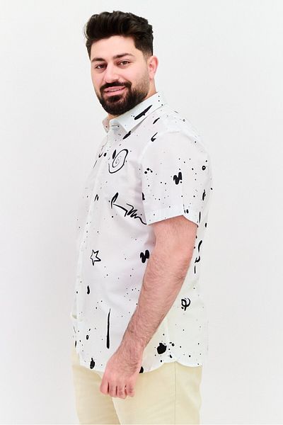 Perry Ellis قميص رجالي كاجوال بأكمام قصيرة وطباعة كاملة وقصيرة مناسب للارتداء، أبيض