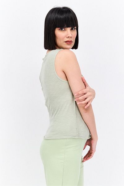 Lna Women Round Neck Sleeve Plain Tank Top, Sage Green