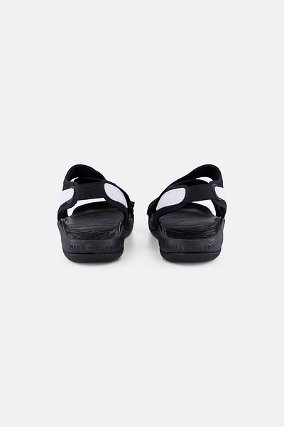 Nike صندل Sunray قابل للتعديل 6 GS بإغلاق فيلكرو للخارج للأولاد من Kids Boy، أسود