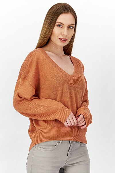 M Lounge سترة نسائية ذات رقبة على شكل حرف V وأكمام طويلة ومزخرفة، لون الخوخ ا...