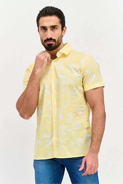 Perry Ellis Men Stretch Fit Short Sleeves Allover Printed Casual Shirt, Yellow Combo