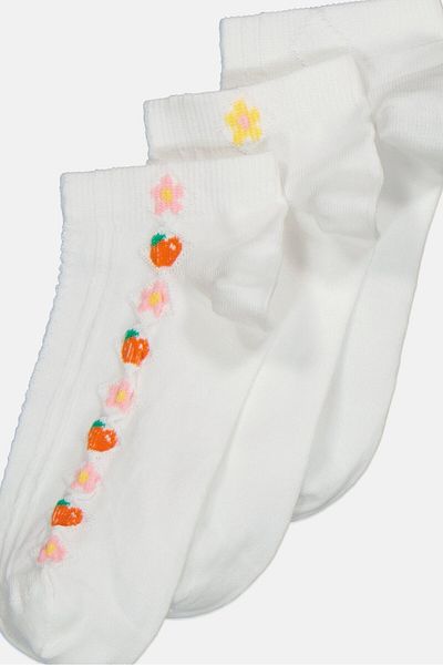 XOXO Women 3 Pair Embroidered Ankle Socks, White Combo