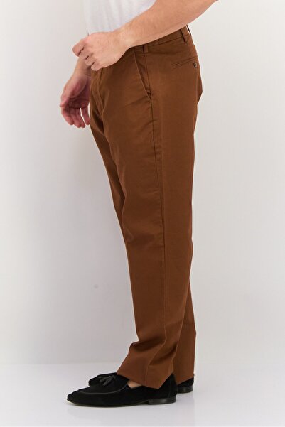 GAP Men Straight Fit Solid Chino Pants, Brown