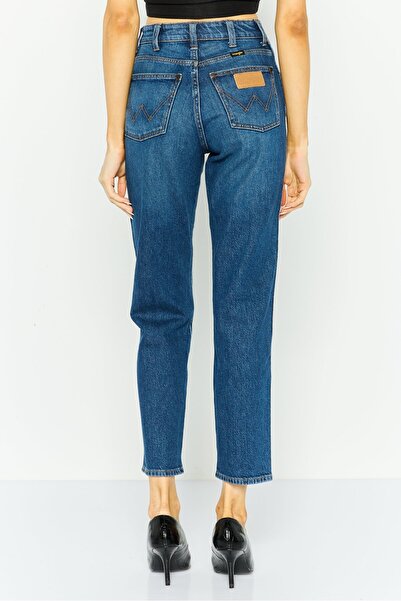 WRANGLER Women Regular Fit Straight Leg Washed Stretchable Jeans, Blue