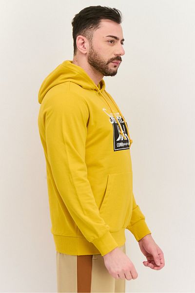 SKECHERS Men Sportswear Fit Long Sleeve Outdoor Sweatshirt, Yellow