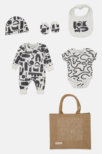 Home Grown Baby Toddlers Girl 6 Pieces Hanging Gifts With Bag Set, Multicolor