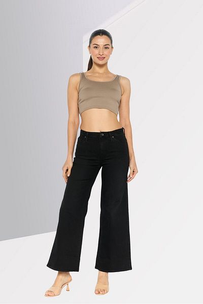 Armani Exchange بنطلون جينز نسائي بقصّة واسعة وخصر مرتفع وقصة عادية، أسود