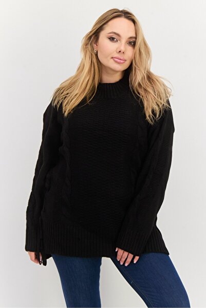 Black Tape سترة نسائية ذات رقبة عالية ومزخرفة باللون الأسود