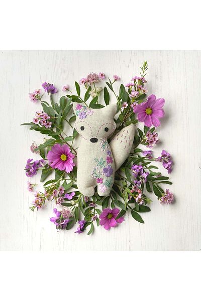 Anchor Fox Toy / Throw Pillow DIY Embroidery Kit 17X12Cm
