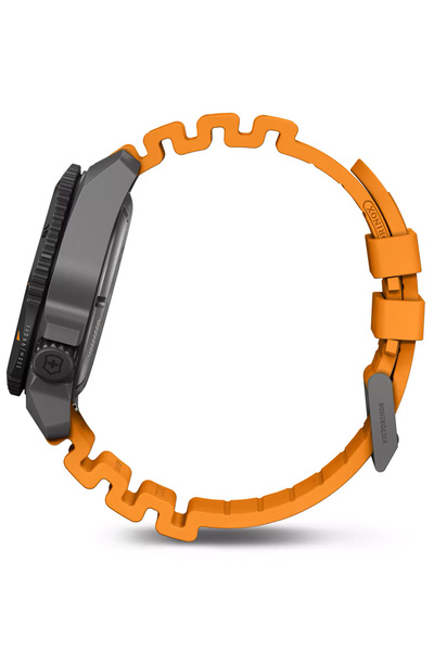 Victorinox Mens Watch 241996, Automatic, 43mm, 30ATM