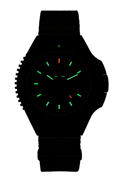 Traser H3 Ceas pentru bărbați Traser 109856, Quartz, 46mm, 20ATM