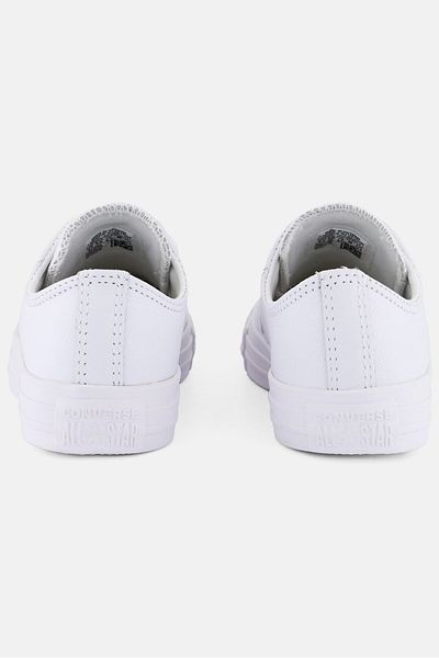 converse حذاء تشاك تايلور برباط للأولاد الصغار، أبيض