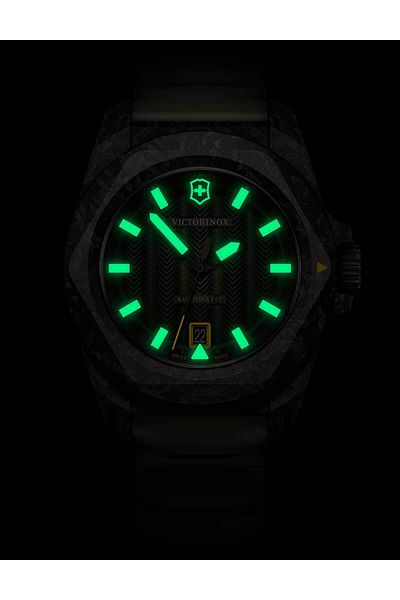 Victorinox Mens Watch 242021.1, Automatic, 41mm, 20atm