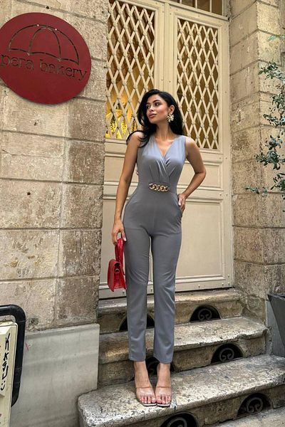 Deafox Gray Imported Crepe Fabric Chain Detailed Jumpsuit