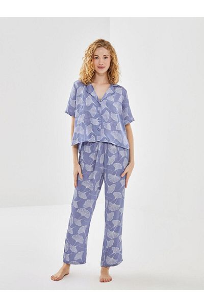 LC Waikiki Set pijamale pentru femei LCW DREAM cu guler de cămașă din satin