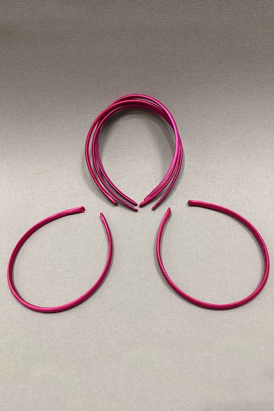 Hayalperest boncuk Coroana din satin de culoare fuchsia