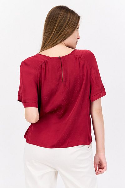 Scotch & Soda بلوزة نسائية سادة بأكمام قصيرة ورقبة دائرية، حمراء
