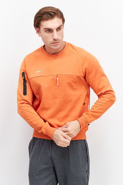 Le tigre Men Crew Neck Long Sleeve Brand Logo Sweatshirt, Orange