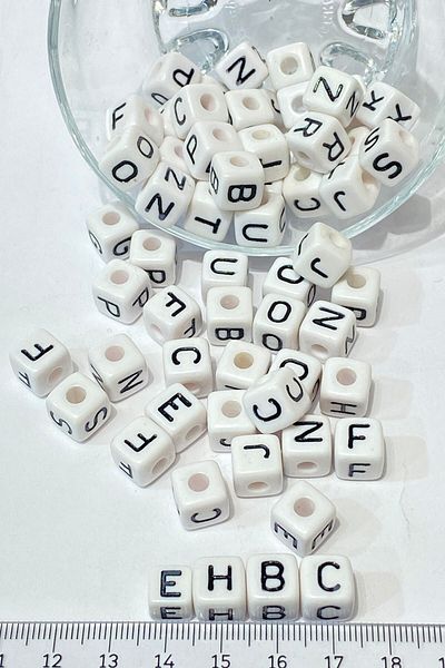 Hayalperest boncuk White Large Square Letter Beads 100 Pieces