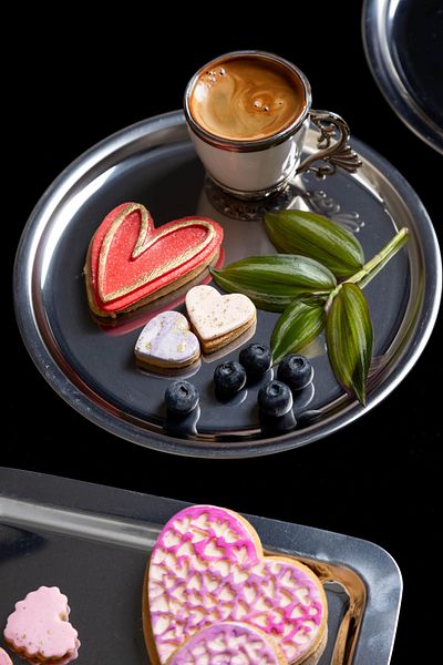 NY HOME 2-Piece Steel 21 cm Round Tee, Coffee, Cake Decorative Service Table