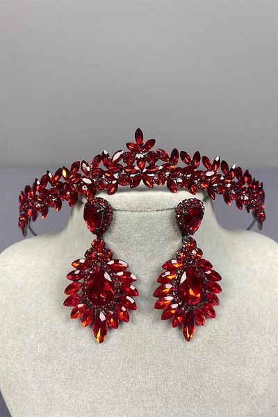 Hayalperest boncuk Red Thin Elegant Vera Bridal Henna - Crown and Drop Detailed Earrings