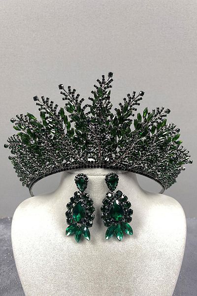 Hayalperest boncuk Green Nairobi Bead Embroidered Bridal Henna Crown and Shuttle Earring Set