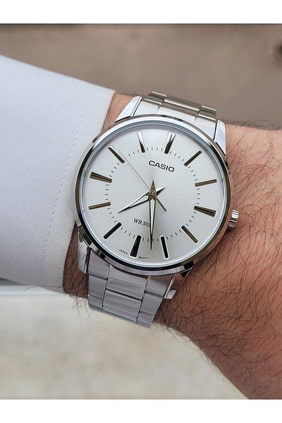 Casio Silver Color Men's Wristwatch