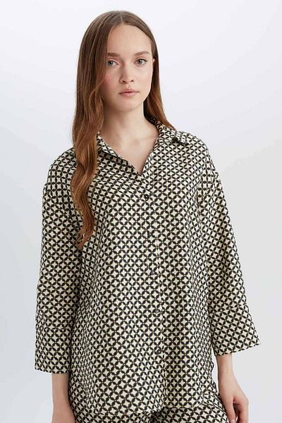 DeFacto Langarmshirt mit normaler Passform und Muster C3818AX25SP