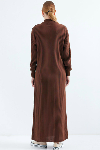 Ottawe Relaxed Fit Fermuar Kapamalı Yuvarlak Yakalı Esnek Uzun Kollu Maksi Boy Rahat Kışlık Triko Elbise