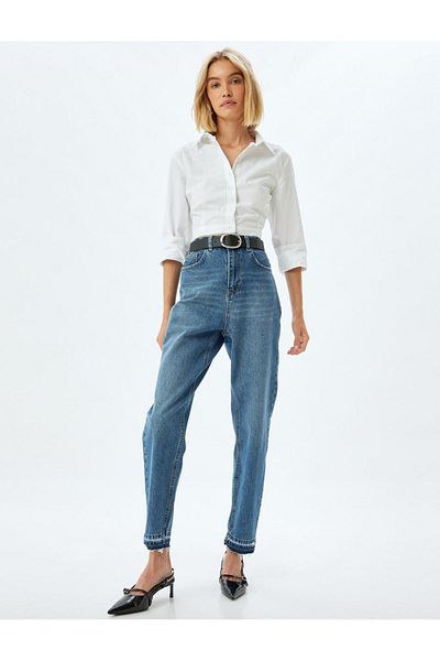 Koton Βαμβακερό τζιν Mom Fit - Κανονική μέση, κοντό πόδι, κουμπιά