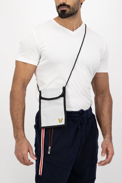 Lyle & Scott حقيبة كروس بودي رياضية بشعار العلامة التجارية للرجال، 15 طول × 21 ارتفاع × 1 عرض سم، رمادي