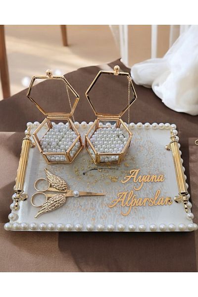 CyzHome Promise Engagement Tray with Noa Gold Pearls