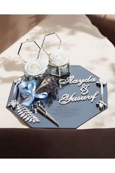 CyzHome Affinity Silver Engagement Tray - Wordless Features