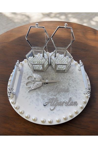 CyzHome Silver Promise Engagement Ring Tray with Cian Pearls