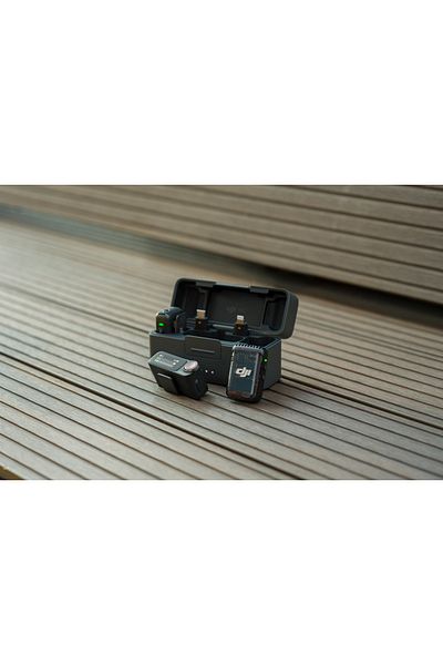DJI MIC 2 - Wireless Two Person Lavalier MICrophone