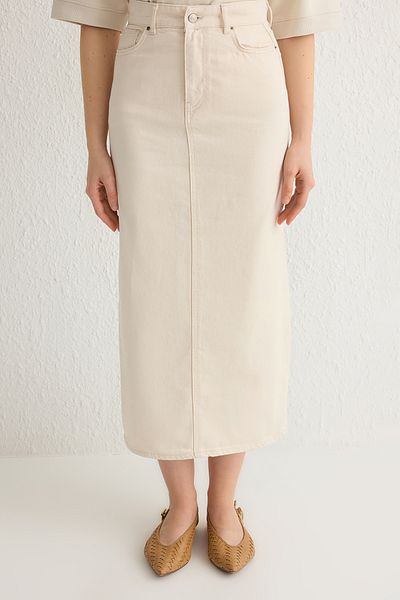 Trendyol Modest Ecrufarbenes, ungefüttertes, gerades Gewebe TCTSS25EE00000
