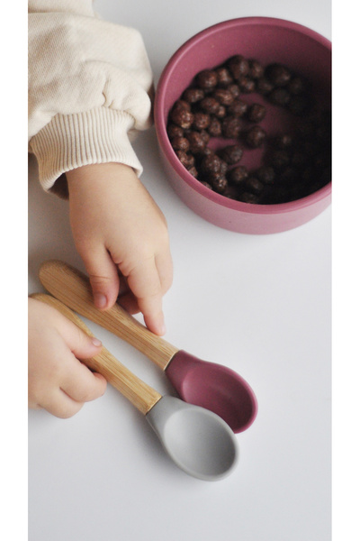 OiOi Food Spoon Velvet Rose / Powder Gray