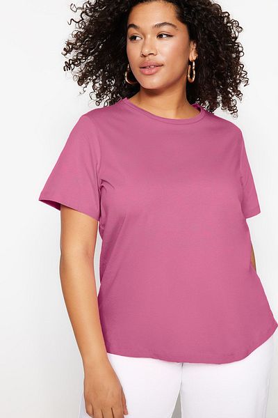 Trendyol Curve Dusty Rose T-shirt z okrągłym dekoltem, 100% bawełny, duży rozmiar - Tbbss22Ts0733