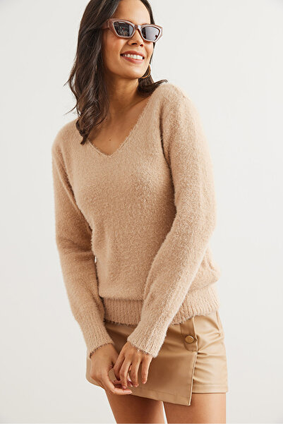 Olalook Women's Milk Coffee V-Neck Soft Textured Beard Knitwear Sweater Kzk- 19000860