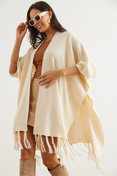 Olalook Kadın Ekru Püsküllü Panço Hırka HRK-19000338