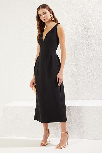 Trendyol Collection Černé elegantní tkané šaty s výstřihem do V a výstřihem do V TPRSS25EL00071