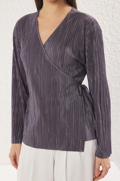 Trendyol Collection Антрацитова плісирована довга трикотажна блуза в складку TWOSS25BZ00016