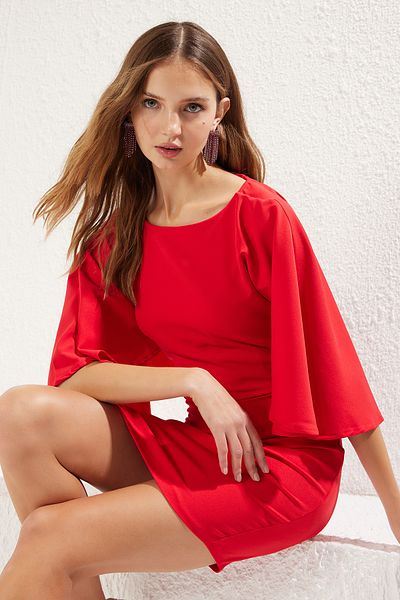 Trendyol Collection Red Boat Neck Cape Detail Woven Stylish Evening Dress Tprss25El00084