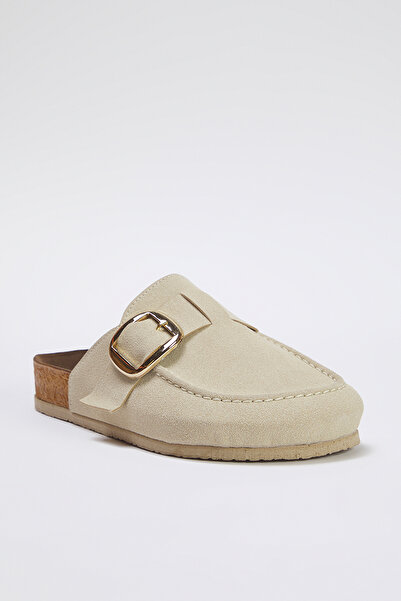 TRENDYOL SHOES Bej, închisă în față, cu cataramă, cu vârf pătrat, papuci Sabo pentru femei TAKSS25TE00000