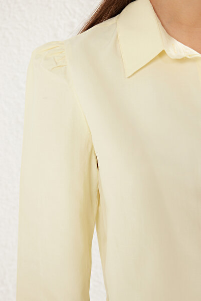 Trendyol Collection Yellow Crop Regular Regular Fit Woven Shirt Twoss23Go00117