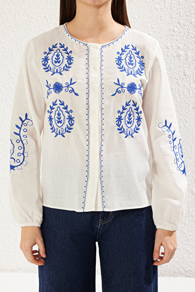 Trendyol Collection White Embroidery Detail Flamed Fabric Regular Regular Fit Woven Shirt Twoss25Go00048