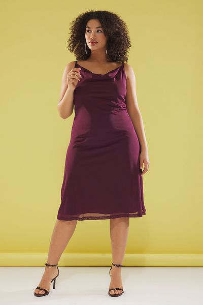 Trendyol Curve Φόρεμα από τούλι με πλεκτό γιακά Plum Degaje TBBSS25AH00011