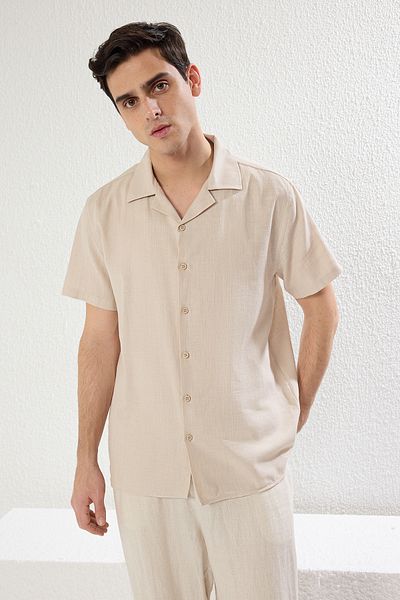Trendyol Collection Kurzärmliges Unisex-Shirt in Nerz-Leinen-Optik – Relaxed Fit TMNSS23GO00064